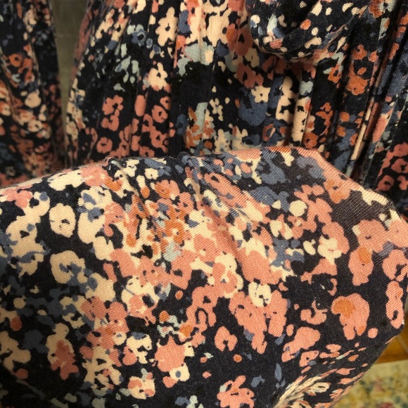 Motherhood Maternity Maxi Dress! ✨ - Picture 6 of 8